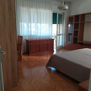 appartamento-katia-treviso.hotelslidodijesolo.com/